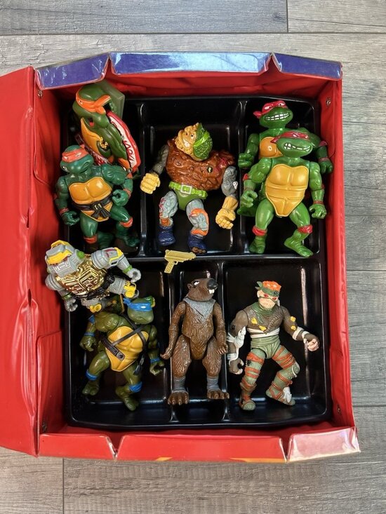 playmates toys Other - TMNT Teenage Mutant Ninja Turtles Figure Lot w/ Collectors Case Vintage 1988